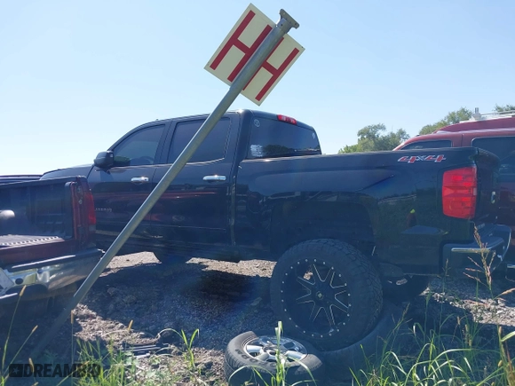 2016 Chevrolet Silverado 1500 LT with VIN 3GCUKREC3GG231290, listed as a IAAI auction lot 40113464 with 160,109 mi miles. Bid and sale history available at carsss.com. Image 14.