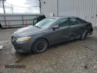 2010 Toyota Camry z VIN 4T4BF3EK5AR003183, wystawiony jako Copart lot #59472565 z przebiegiem 217 432 mil mil oraz Szkoda całkowita • Salvage title. Historia ofert i sprzedaży dostępna na DreamBid. Obrazek 1.