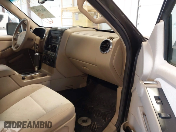 2007 Ford Explorer Sport Trac XLT with VIN 1FMEU51877UA31241, listed as a IAAI auction lot 42739356 with 215,643 mi miles and . Bid and sale history available at DreamBid. Image 5.