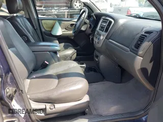 2004 Mazda Tribute ES with VIN 4F2CZ96184KM24415, listed as a IAAI auction lot 42177691 with 135,490 mi miles and . Bid and sale history available at DreamBid. Image 5.