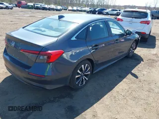 2024 Honda Civic EX z VIN 2HGFE1F76RH314980, wystawiony jako IAAI lot #42000094 z przebiegiem 13 576 mil mil oraz . Historia ofert i sprzedaży dostępna na DreamBid. Obrazek 4.