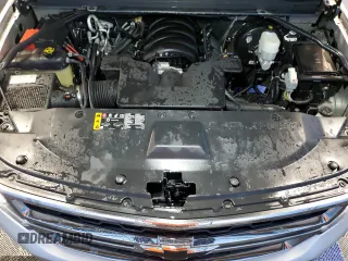 2019 Chevrolet Tahoe LS z VIN 1GNSKAKC5KR124318, wystawiony jako Copart lot #56994495 z przebiegiem 232 268 mil mil oraz Czysty tytuł • Clean title. Historia ofert i sprzedaży dostępna na DreamBid. Obrazek 12.