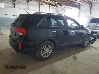2015 Kia Sorento LX z VIN 5XYKTCA69FG593865, wystawiony jako Copart lot #49466205 z przebiegiem 128 270 mil mil oraz Szkoda całkowita • Salvage title. Historia ofert i sprzedaży dostępna na DreamBid. Obrazek 3.
