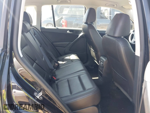 2017 Volkswagen Tiguan S with VIN WVGBV7AX9HK039244, listed as a IAAI auction lot 42050325 with 70,828 mi miles and . Bid and sale history available at DreamBid. Image 8.