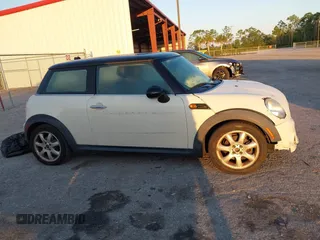 2011 MINI Hardtop with VIN WMWSU3C58BT097825, listed as a IAAI auction lot 42040442 with 141,978 mi miles and . Bid and sale history available at DreamBid. Image 13.