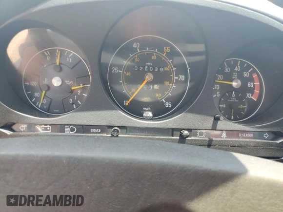 1980 Mercedes-Benz SL with VIN 10704412060233, listed as a Copart auction lot 63038205 with 26,039 mi miles and Clean title. Bid and sale history available at DreamBid. Image 9.