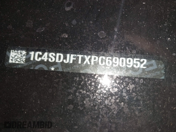 2023 Dodge Durango Pursuit z VIN 1C4SDJFTXPC690952, wystawiony jako IAAI lot #41663311 z przebiegiem 12 806 mil mil oraz . Historia ofert i sprzedaży dostępna na DreamBid. Obrazek 9.
