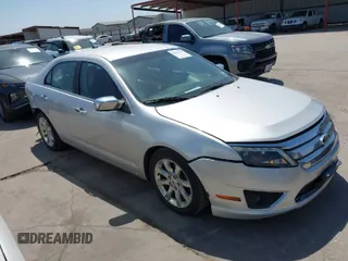 2011 Ford Fusion SEL with VIN 3FAHP0JA2BR253318, listed as a IAAI auction lot 41858945 with 178,710 mi miles. Bid and sale history available at carsss.com. Image 1.