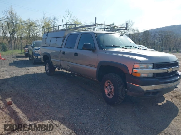 2002 Chevrolet Silverado 2500HD LS with VIN 1GCHK23U12F114290, listed as a IAAI auction lot 42115084 with 132,472 mi miles. Bid and sale history available at carsss.com. Image 1.