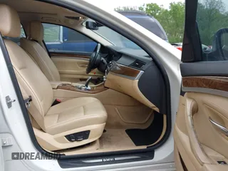 2012 BMW 5 Series 528i xDrive with VIN WBAXH5C58CDW11514, listed as a IAAI auction lot 42131076 with 146,788 mi miles. Bid and sale history available at carsss.com. Image 5.