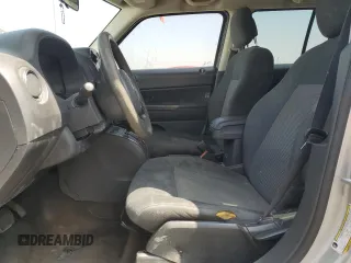 2014 Jeep Patriot Altitude with VIN 1C4NJPBAXED537475, listed as a Copart auction lot 57080595 with 173,599 mi miles and Clean title. Bid and sale history available at DreamBid. Image 7.