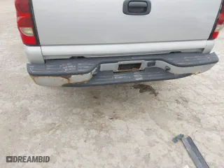 2005 Chevrolet Silverado 1500 Work Truck with VIN 1GCEC14V05Z206480, listed as a IAAI auction lot 41741249 with 184,568 mi miles. Bid and sale history available at carsss.com. Image 6.