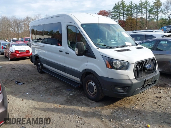 2023 Ford Transit Cargo with VIN 1FTBR1C86PKA52494, listed as a IAAI auction lot 40740671 with 9,999 mi miles and . Bid and sale history available at DreamBid. Image 1.