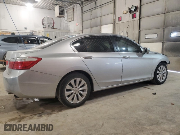 2015 Honda Accord EX-L с VIN 1HGCR2F86FA033827, выставлен на аукционе Copart как лот 89007255 с пробегом 205 834 миль миль и Списание • Salvage title. История ставок и продаж доступна на DreamBid. Изображение 3.