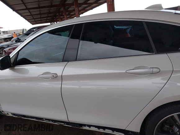 2018 BMW 4 Series 440i with VIN WBA4J5C56JBF07770, listed as a IAAI auction lot 41948710 with 69,655 mi miles and . Bid and sale history available at carsss.com. Image 15.