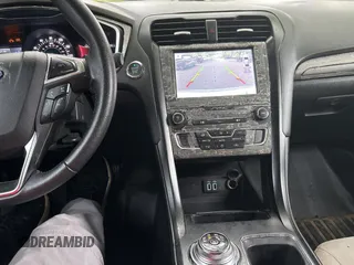 2019 Ford Fusion SE with VIN 3FA6P0HD3KR193220, listed as a Copart auction lot 56783795 with 112,949 mi miles and Clean Title. Bid and sale history available at DreamBid. Image 9.