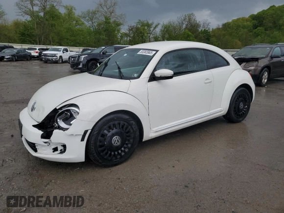 2014 Volkswagen Beetle 2.5L w/Sun with VIN 3VWJP7AT9EM602575, listed as a Copart auction lot 55383965 with 130,525 mi miles and Salvage Title. Bid and sale history available at DreamBid. Image 1.