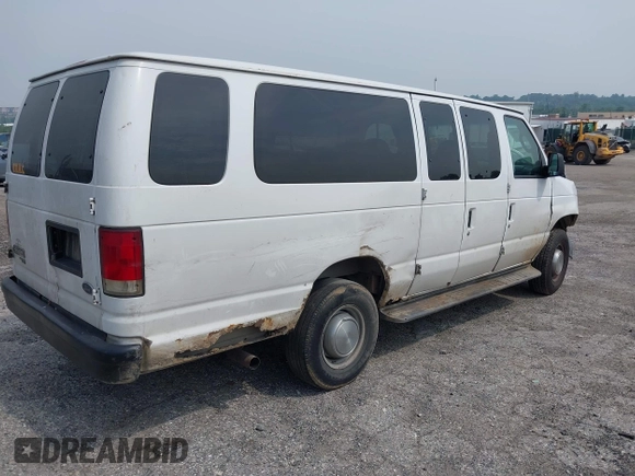 2006 Ford Econoline Passenger XL z VIN 1FBSS31L76DA90525, wystawiony jako IAAI lot #42449803 z przebiegiem Nie podano mil oraz . Historia ofert i sprzedaży dostępna na DreamBid. Obrazek 4.