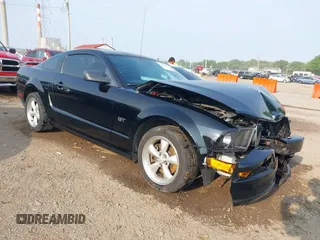 2007 Ford Mustang GT Deluxe with VIN 1ZVFT82H375246120, listed as a IAAI auction lot 42402065 with 160,902 mi miles and . Bid and sale history available at DreamBid. Image 1.