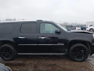 2014 GMC Yukon XL Denali with VIN 1GKS2MEF2ER219511, listed as a IAAI auction lot 41101470 with 187,326 mi miles. Bid and sale history available at carsss.com. Image 13.