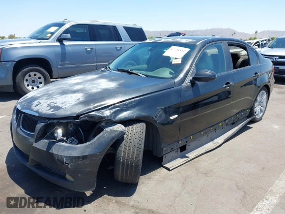 2006 BMW 3 Series 325i z VIN WBAVB13566KX48999, wystawiony jako IAAI lot #42724511 z przebiegiem 325 507 mil mil oraz . Historia ofert i sprzedaży dostępna na DreamBid. Obrazek 17.
