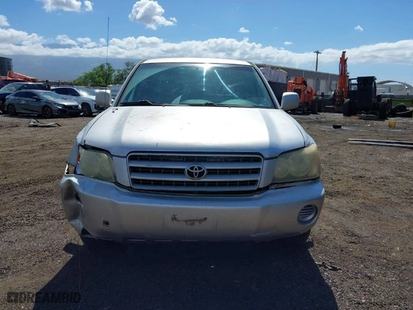 2003 Toyota Highlander with VIN JTEGF21A930077188, listed as a IAAI auction lot 41633217 with 162,927 mi miles. Bid and sale history available at carsss.com. Image 12.
