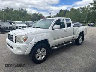 2008 Toyota Tacoma z VIN 5TEUU42N58Z487696, wystawiony jako IAAI lot #42355037 z przebiegiem 147 944 mil mil oraz . Historia ofert i sprzedaży dostępna na DreamBid. Obrazek 2.