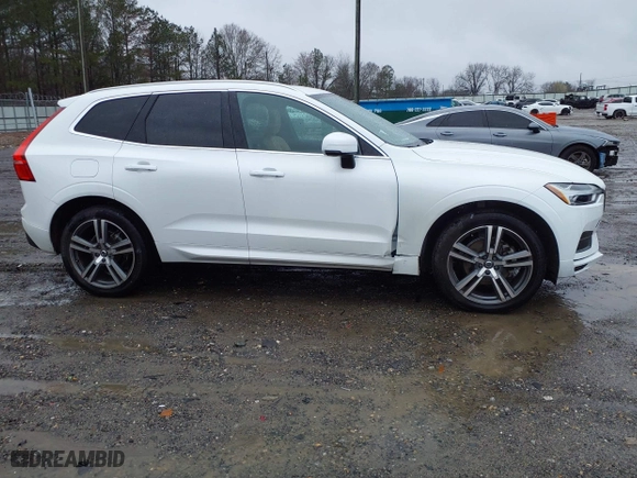 2020 Volvo XC60 Momentum with VIN YV4102DK8L1522348, listed as a IAAI auction lot 41729535 with 43,833 mi miles. Bid and sale history available at carsss.com. Image 13.