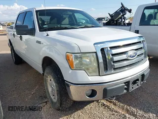 2011 Ford F-150 XL z VIN 1FTFW1EF4BKD22921, wystawiony jako IAAI lot #42484761 z przebiegiem 131 627 mil mil oraz . Historia ofert i sprzedaży dostępna na DreamBid. Obrazek 1.