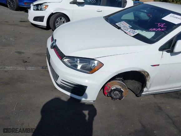 2016 Volkswagen Golf GTI SE with VIN 3VW4T7AU6GM041823, listed as a IAAI auction lot 41608503 with 70,895 mi miles. Bid and sale history available at carsss.com. Image 6.