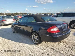 2007 Mercedes-Benz CLK-Class 3.5L with VIN WDBTK56F07F226982, listed as a Copart auction lot 76158714 with 0 mi miles and Salvage Title. Bid and sale history available at carsss.com. Image 2.