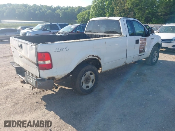2006 Ford F-150 XL with VIN 1FTRF14W06NB28681, listed as a IAAI auction lot 42147085 with 381,160 mi miles. Bid and sale history available at carsss.com. Image 4.