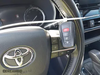 2021 Toyota Highlander XLE with VIN 5TDGZRAH3MS057776, listed as a IAAI auction lot 41754519 with 79,725 mi miles. Bid and sale history available at carsss.com. Image 11.