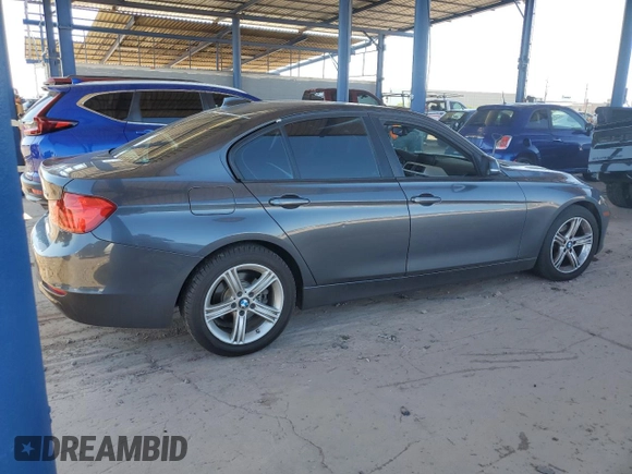 2013 BMW 3 Series 320i xDrive с VIN WBA3C3C50DF982044, выставлен на аукционе Copart как лот 57412795 с пробегом 136 085 миль миль и Списание • Salvage title. История ставок и продаж доступна на DreamBid. Изображение 3.