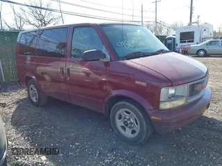 2005 GMC Safari with VIN 1GKDM19X15B500082, listed as a IAAI auction lot 41803802 with Not Provided miles. Bid and sale history available at carsss.com. Image 1.
