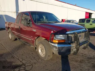 1999 Ford Super Duty F-250 XL with VIN 1FTNX20F7XED85457, listed as a IAAI auction lot 40805094 with 274,612 mi miles. Bid and sale history available at carsss.com. Image 1.