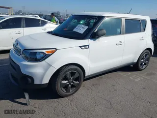 2018 Kia Soul with VIN KNDJN2A24J7533611, listed as a IAAI auction lot 41637085 with NaN miles. Bid and sale history available at carsss.com. Image 17.