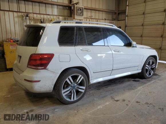 2015 Mercedes-Benz GLK with VIN WDCGG5HB1FG415402, listed as a Copart auction lot 52597865 with 261,299 mi miles and Salvage Title. Bid and sale history available at carsss.com. Image 3.