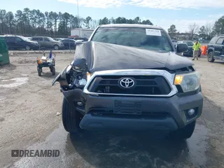 2015 Toyota Tacoma PreRunner z VIN 5TFJX4GN9FX039498, wystawiony jako IAAI lot #41487344 z przebiegiem 135 061 mil mil oraz . Historia ofert i sprzedaży dostępna na DreamBid. Obrazek 12.
