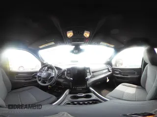 2024 Ram 2500 Big Horn с VIN 3C6UR5DL5RG205340, выставлен на аукционе IAAI как лот 39291590 с пробегом 15 миль миль и . История ставок и продаж доступна на DreamBid. Изображение 19.