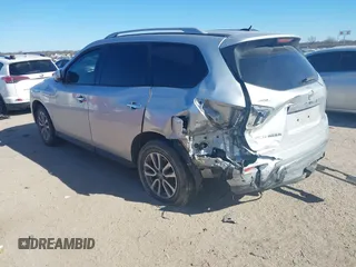 2013 Nissan Pathfinder SV with VIN 5N1AR2MM3DC684884, listed as a IAAI auction lot 41358063 with 151,959 mi miles. Bid and sale history available at carsss.com. Image 3.