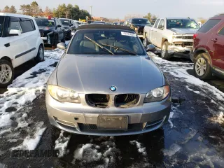 2009 BMW 1 Series 128i with VIN WBAUN13569VH80991, listed as a Copart auction lot 43225685 with 104,652 mi miles and Salvage Title. Bid and sale history available at DreamBid. Image 5.