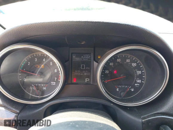 2011 Jeep Grand Cherokee Laredo with VIN 1J4RR4GG2BC550934, listed as a IAAI auction lot 42467947 with 198,904 mi miles and . Bid and sale history available at DreamBid. Image 7.