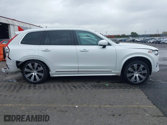2021 Volvo XC90 Inscription with VIN YV4A22PL7M1724212, listed as a IAAI auction lot 40777149 with 55,123 mi miles. Bid and sale history available at carsss.com. Image 13.