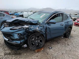 2024 Buick Encore GX Sport Touring с VIN KL4AMESL2RB209099, выставлен на аукционе Copart как лот 50464515 с пробегом Не указан миль и Списание • Salvage title. История ставок и продаж доступна на DreamBid. Изображение 1.