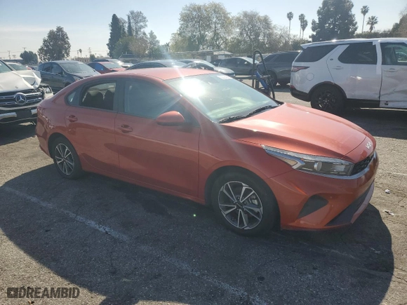 2022 Kia Forte LXS with VIN 3KPF24ADXNE451335, listed as a Copart auction lot 41991515 with 69,188 mi miles and Clean Title. Bid and sale history available at carsss.com. Image 4.