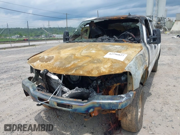 2006 GMC Sierra 2500HD SL with VIN 1GTHK23D26F227168, listed as a IAAI auction lot 42296827 with Not provided miles and . Bid and sale history available at DreamBid. Image 6.