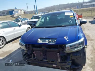 2023 Volkswagen Taos S z VIN 3VVDX7B24PM323173, wystawiony jako IAAI lot #41763607 z przebiegiem 38 506 mil mil oraz . Historia ofert i sprzedaży dostępna na DreamBid. Obrazek 13.