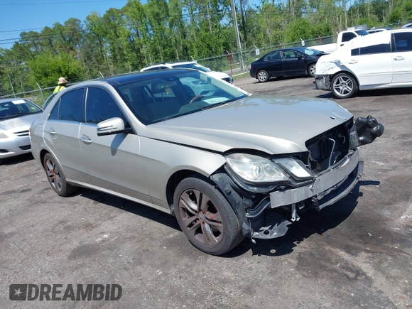 2010 Mercedes-Benz E 350 Luxury z VIN WDDHF5GB9AA048636, wystawiony jako IAAI lot #42151413 z przebiegiem 174 727 mil mil oraz . Historia ofert i sprzedaży dostępna na DreamBid. Obrazek 1.
