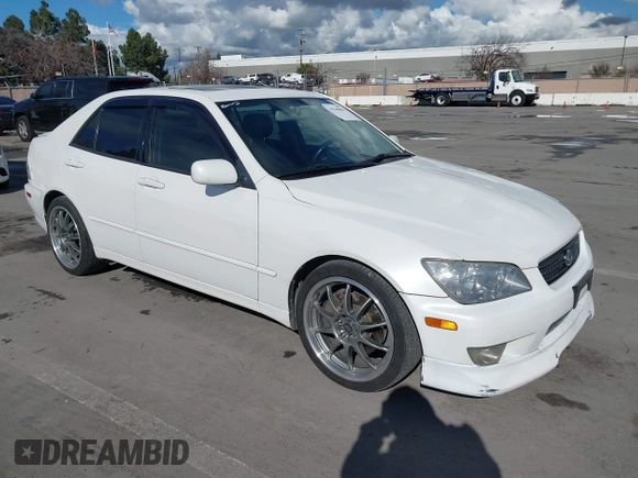 2004 Lexus IS 300/350 with VIN JTHBD192640086023, listed as a IAAI auction lot 41546062 with 254,230 mi miles and . Bid and sale history available at carsss.com. Image 1.